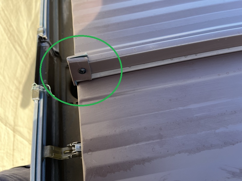 軒先キャップ取付け