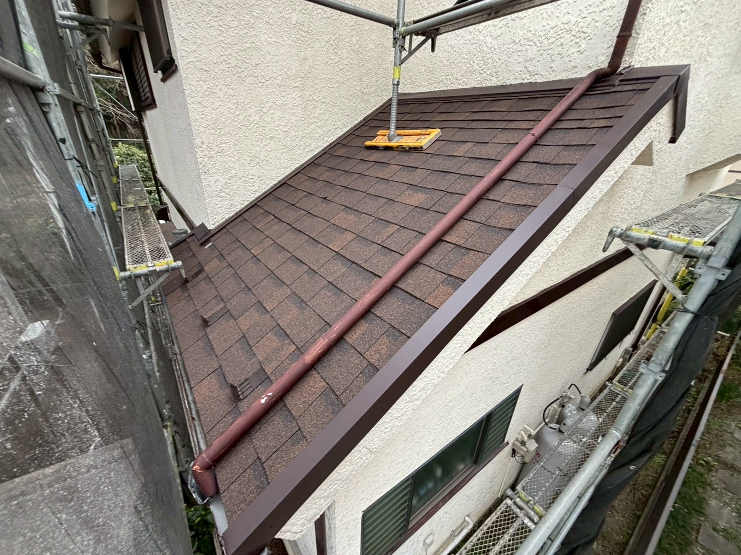 下屋根施工後